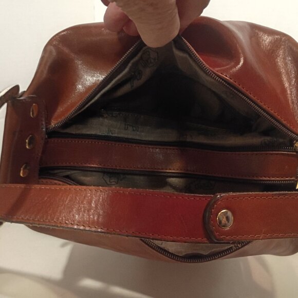 Vintage VALENTINA Brown Leather Bucket Sling Pack Made in Italy - Picture 14 of 15